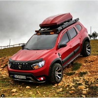 Oneway lemy blatníků + panely bočních dveří Dacia Duster II -- rok výroby 2018-2024 s parkovacím asistentem - matná černá Oneway lemy blatníků + panely bočních dveří Dacia Duster II -- rok výroby 2018-2024 s parkovacím asistentem - matná černá