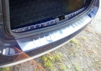 Nerez kryt prahu p�t�ch dve�� Dacia Duster -- rok v�roby 2010-18